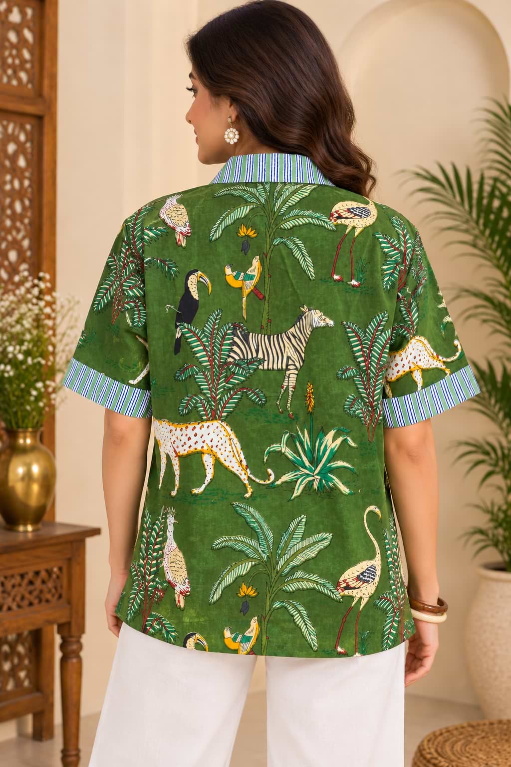 Women’s Green Printed V-Neck Top